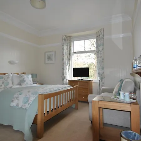 Kenilworth 4*